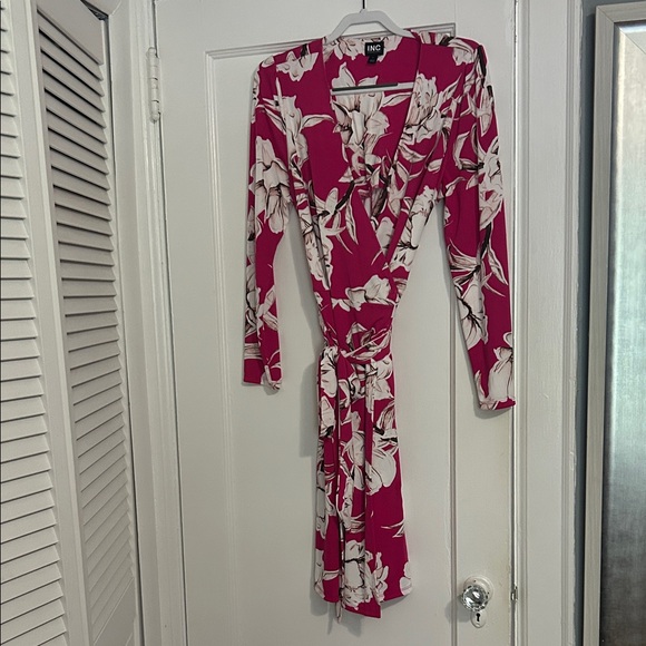 INC International Concepts Women's Fuchsia and Ivory Floral Long Sleeve Dress - Picture 1 of 1